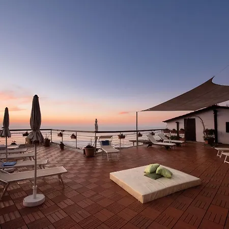 Esclusiva Con Piscina Privata Su Villa