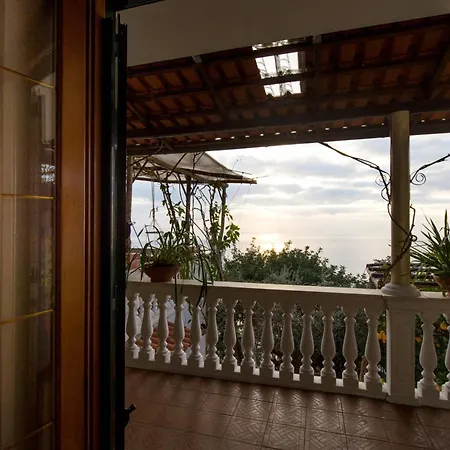Esclusiva Con Piscina Privata Su Villa