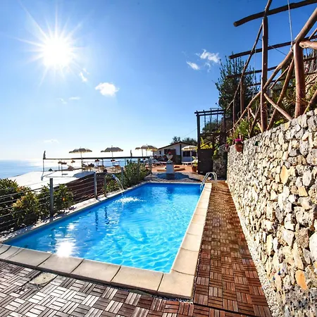 Esclusiva Con Piscina Privata Su Villa Amalfi