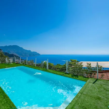 Villa Villa Con Piscina Privata Su Amalfi By Wonder ...