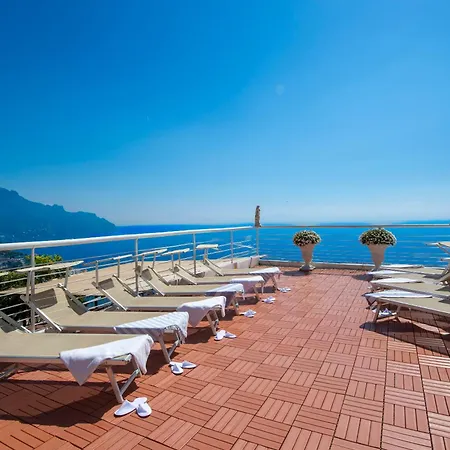 Esclusiva Con Piscina Privata Su Amalfi