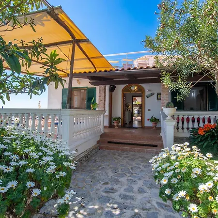 Villa Con Piscina Privata Su Amalfi By Wonder ...