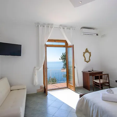 Esclusiva Con Piscina Privata Su Villa Amalfi