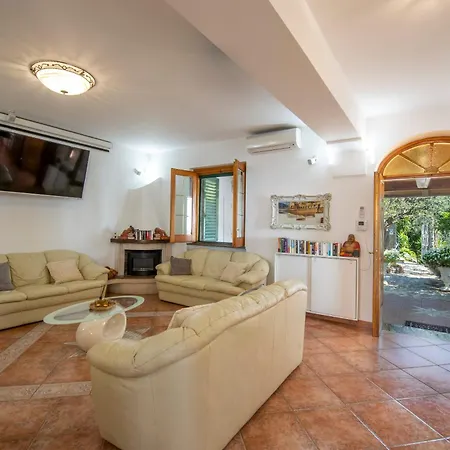 Villa Con Piscina Privata Su Amalfi By Wonder ... Amalfi